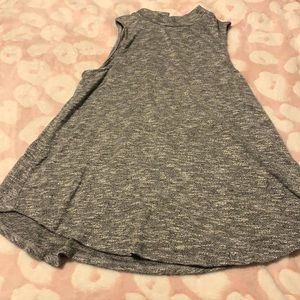 Kids L sleeveless top